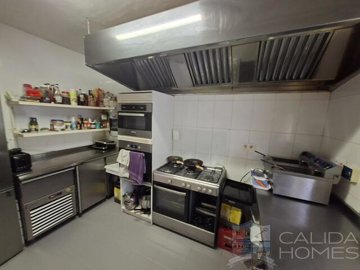 la-fiesta-resale-villa-for-sale-in-arboleas-7