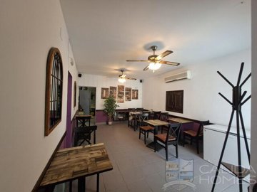 la-fiesta-resale-villa-for-sale-in-arboleas-2
