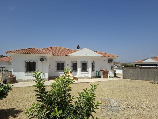 Image No.10-3 Bed Villa for sale