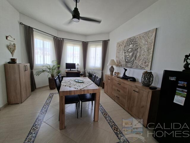 Image No.20-3 Bed Villa for sale
