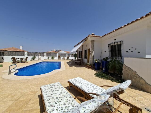 Image No.5-3 Bed Villa for sale