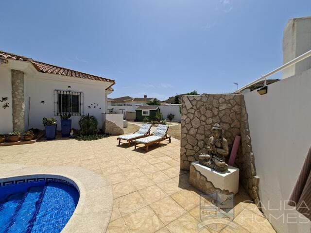 Image No.6-3 Bed Villa for sale