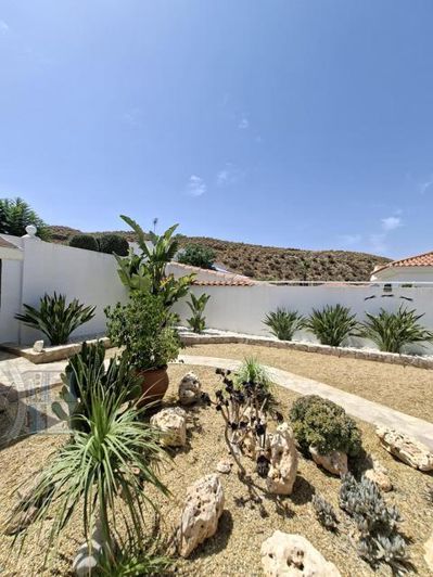 Image No.7-3 Bed Villa for sale