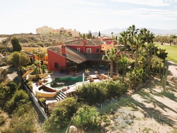 villa-magnifica--resale-villa-for-sale-in-ver