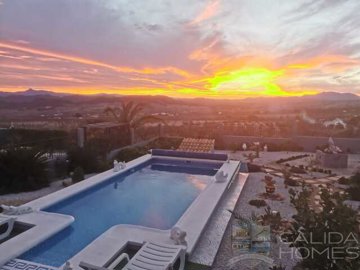 chalet-bonita--resale-villa-for-sale-in-oria-