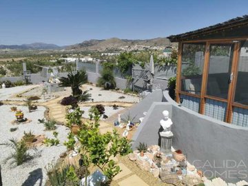 chalet-bonita--resale-villa-for-sale-in-oria-