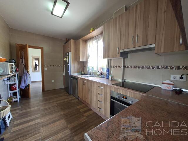 Image No.17-4 Bed Villa for sale
