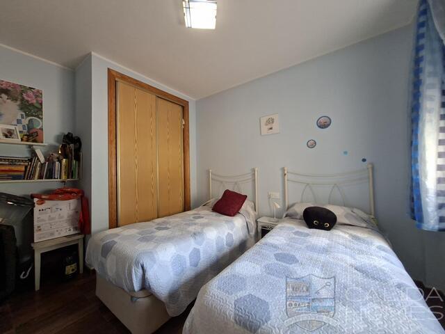 Image No.19-4 Bed Villa for sale