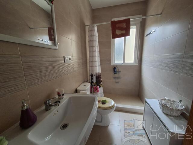 Image No.20-4 Bed Villa for sale