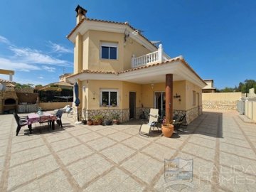 villa-conchi-resale-villa-for-sale-in-arbolea