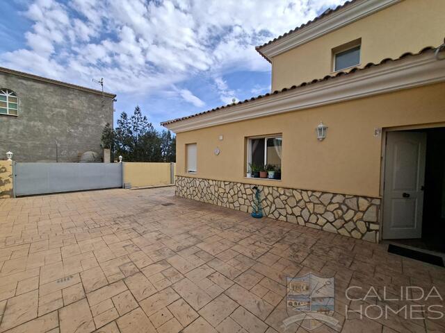 Image No.8-4 Bed Villa for sale