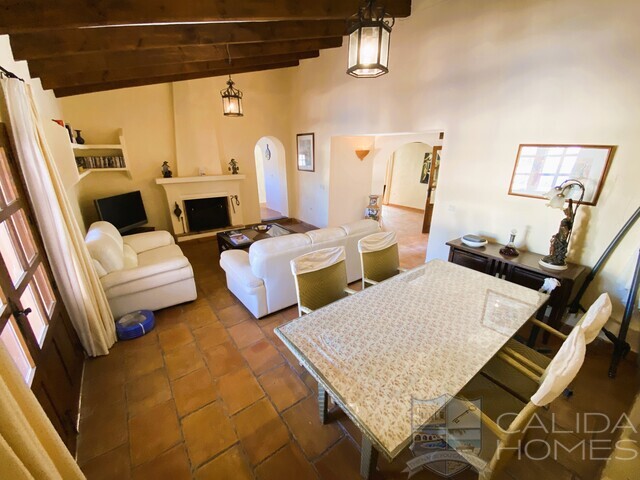 Image No.13-4 Bed House for sale