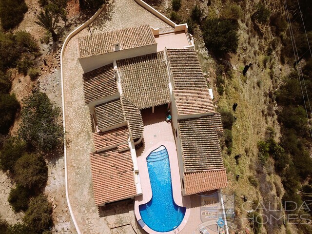 Image No.19-4 Bed House for sale