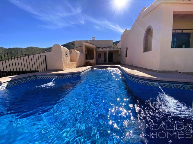 Image No.4-4 Bed House for sale