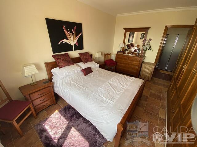 Image No.11-4 Bed Villa for sale