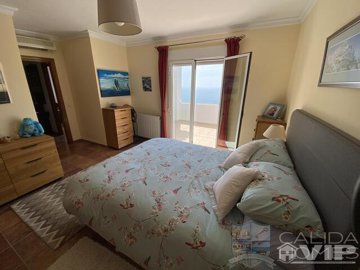 casa-parata-resale-villa-for-sale-in-la-parat