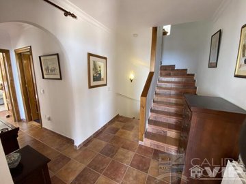 casa-parata-resale-villa-for-sale-in-la-parat