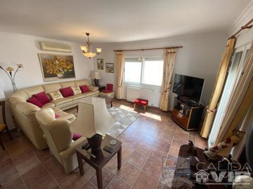 casa-parata-resale-villa-for-sale-in-la-parat