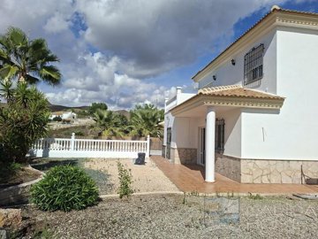 villa-marvel-arboleas-resale-villa-for-sale-i