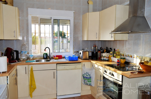 Image No.12-3 Bed Villa for sale