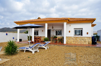 casa-cucador-resale-villa-for-sale-in-zurgena