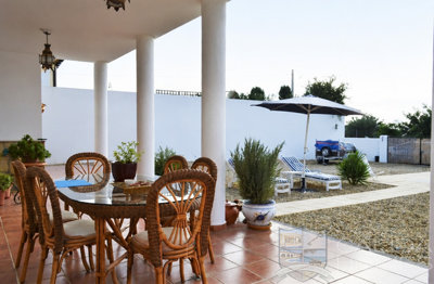 casa-cucador-resale-villa-for-sale-in-zurgena