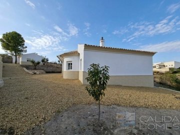 villa-nuevo-uno--resale-villa-for-sale-in-chi