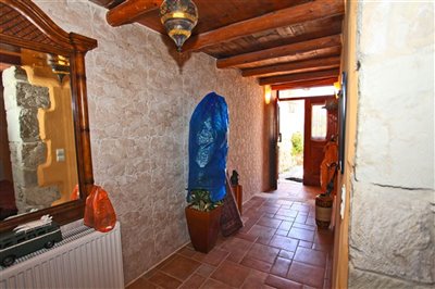 15hallway-1656584554