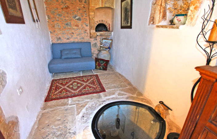 Image No.10-1 Bed Villa for sale