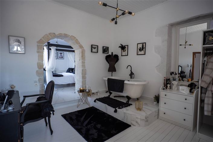 Image No.11-4 Bed Villa for sale