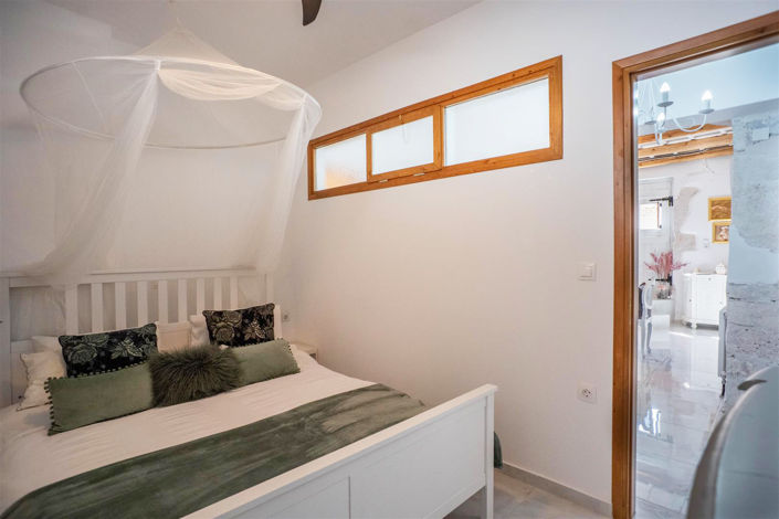 Image No.38-4 Bed Villa for sale