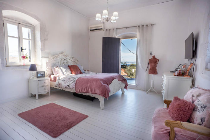 Image No.9-4 Bed Villa for sale