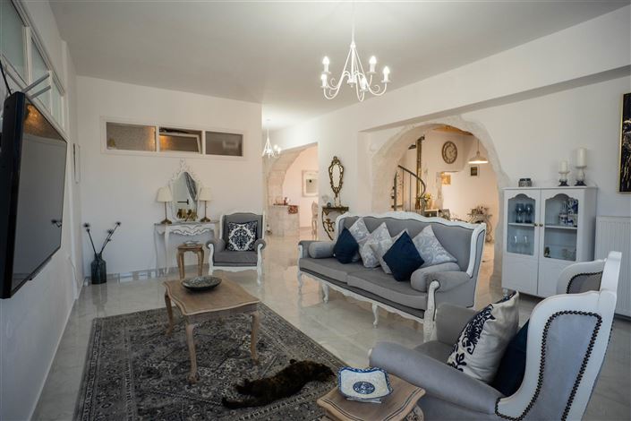 Image No.9-4 Bed Villa for sale