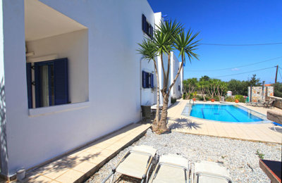 3apartmentandpoolarea-1685097963