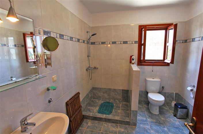 Image No.23-2 Bed Villa for sale