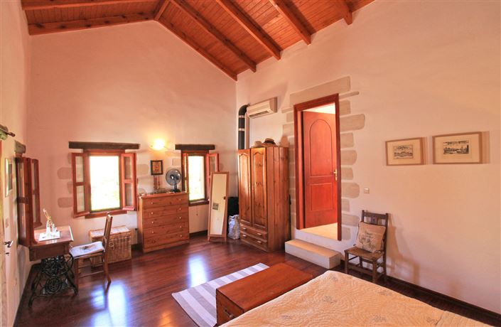 Image No.24-2 Bed Villa for sale