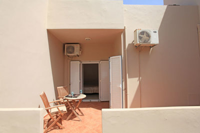 10rearpatio-1718281401