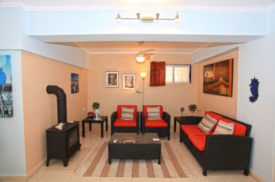 12lounge-1718446487