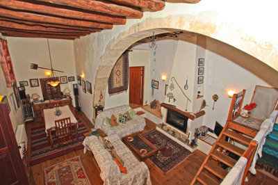 20loungeanddiningarea-1724406486