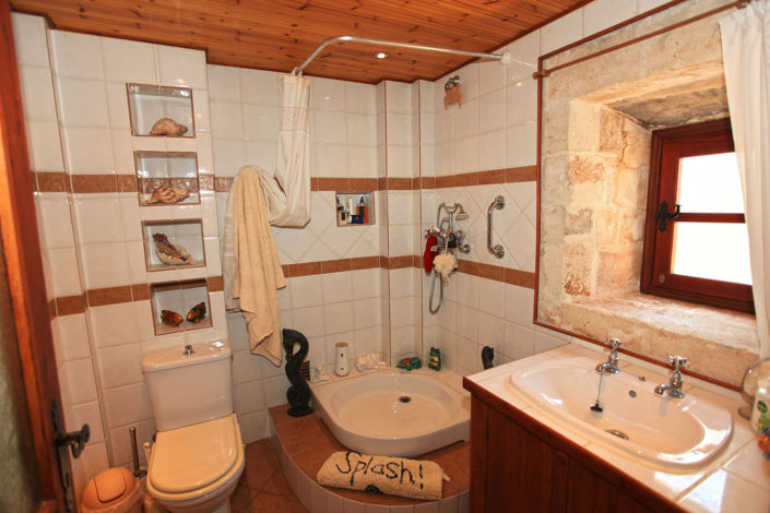 Image No.30-2 Bed Villa for sale