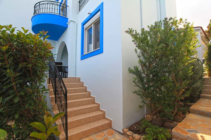 Image No.4-2 Bed Villa for sale