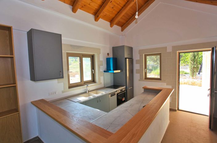 Image No.5-2 Bed Villa for sale