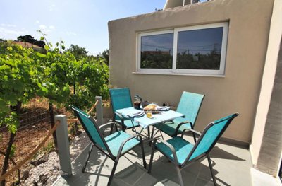 9patio-1748603969