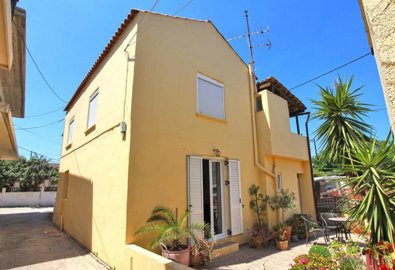 4houserear-1751358615