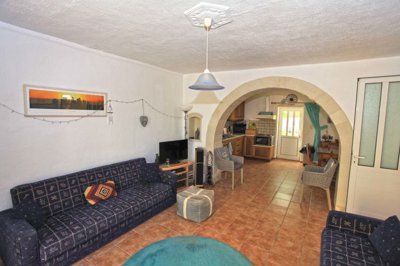 14livingarea-1751358601