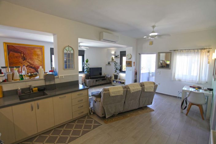 Image No.23-Villa de 2 chambres à vendre à Kalamitsi