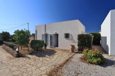 4house-1752070296