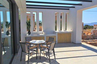 10houserearkitchen-1753267081