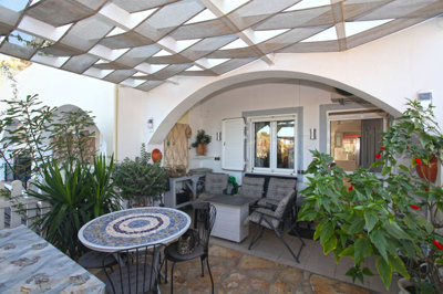 6frontveranda2-1771499514