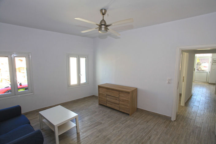 Image No.9-1 Bed Property for sale